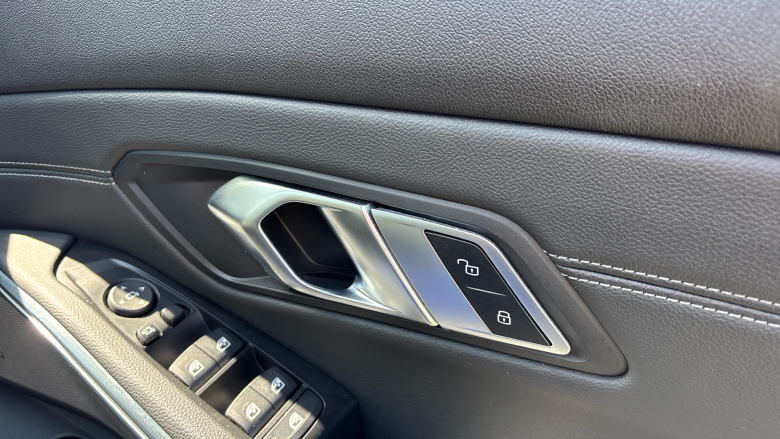 BMW 3 Series 330i M Sport 4dr Step Auto Petrol Saloon